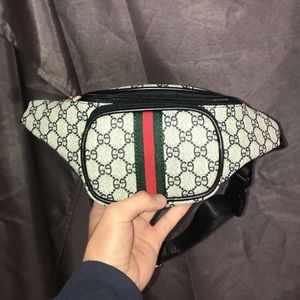 Gucci fanny pack